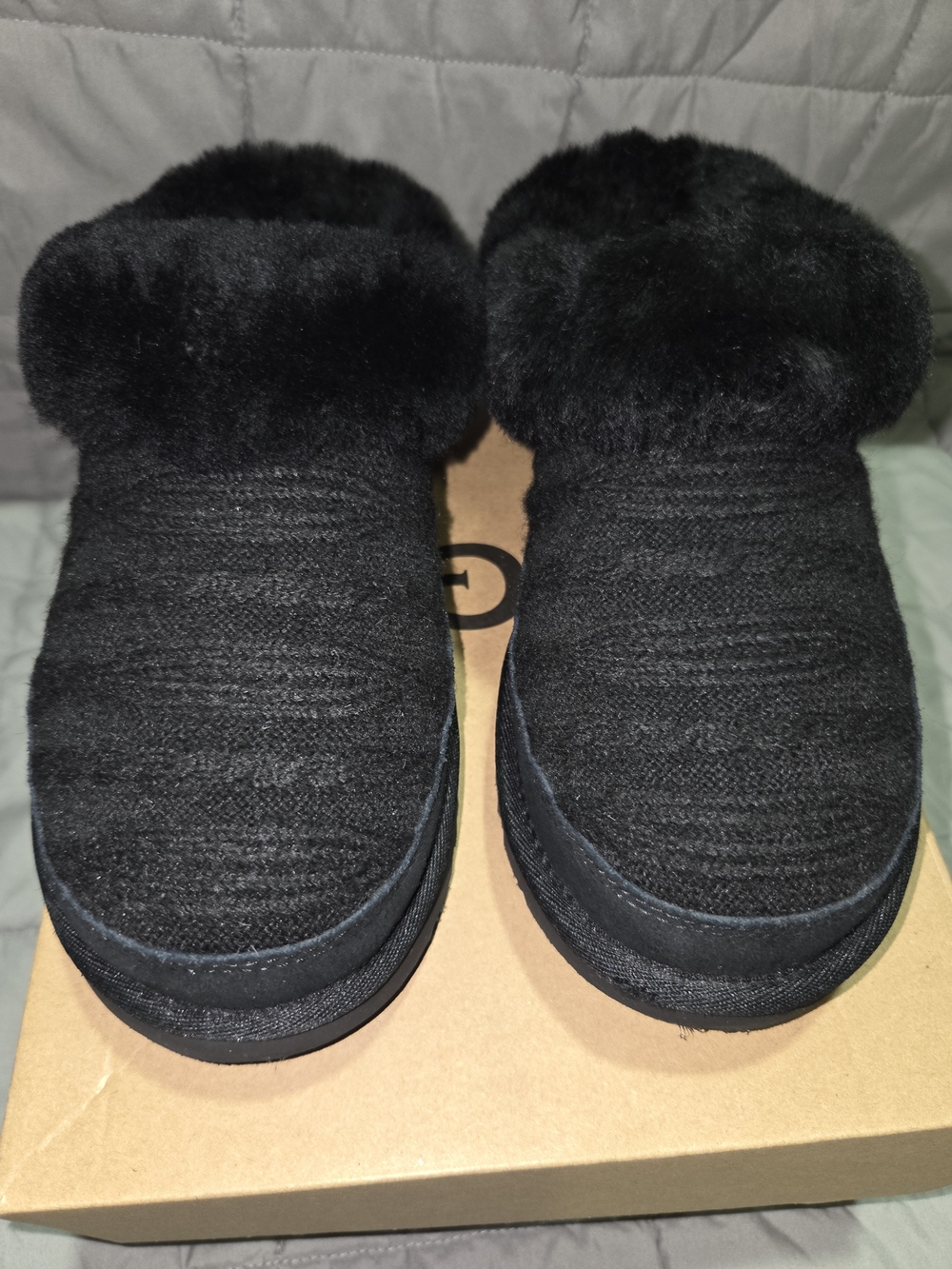 Womens UGG Size 7 Cluggette Cabelle Knit Slipper Slide Cable BLK Black
